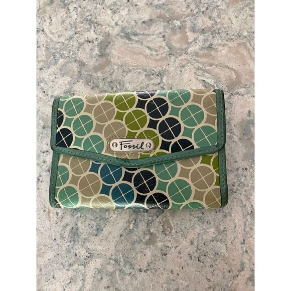 Fossil Button Closure Wallet - Picture 8 of 9